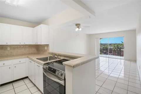 5199 NW 7th St # 603E, Miami FL 33126