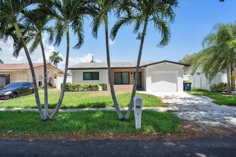 233 SE 4th Ter, Dania Beach FL 33004
