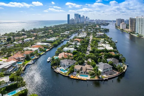 455 Centre Is, Golden Beach FL 33160