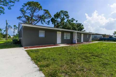 5112 La Salle St # A, Fort Pierce FL 34951