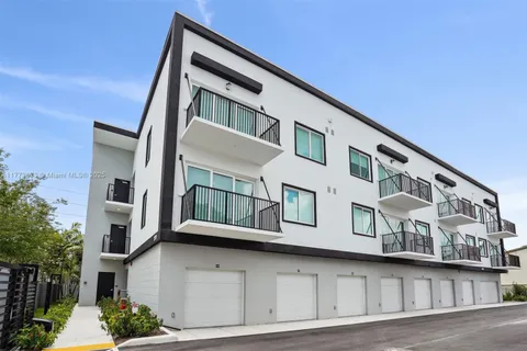 2095 W Atlantic Ave # S1, Delray Beach FL 33445