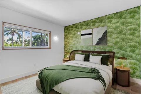 1130 Venetian Way # 1A, Miami FL 33139