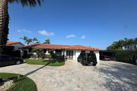 4030 SW 141st Pl, Unincorporated Dade County FL 33175