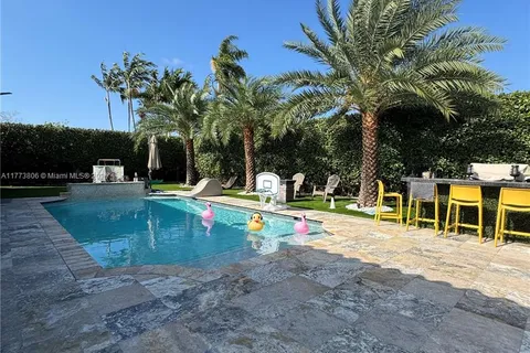 4030 SW 141st Pl, Unincorporated Dade County FL 33175