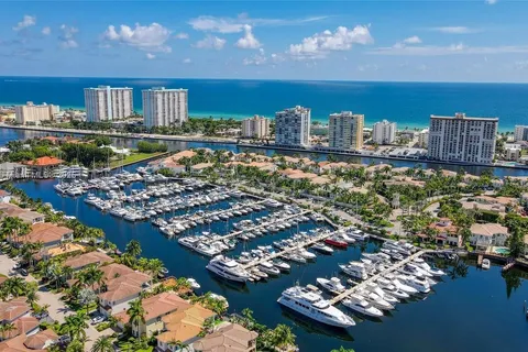 1455 Breakwater Ter # 0, Hollywood FL 33019