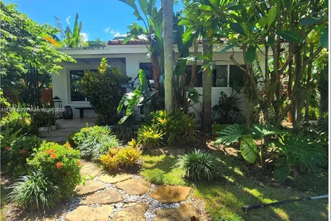 812 NE 92nd St, Miami Shores FL 33138