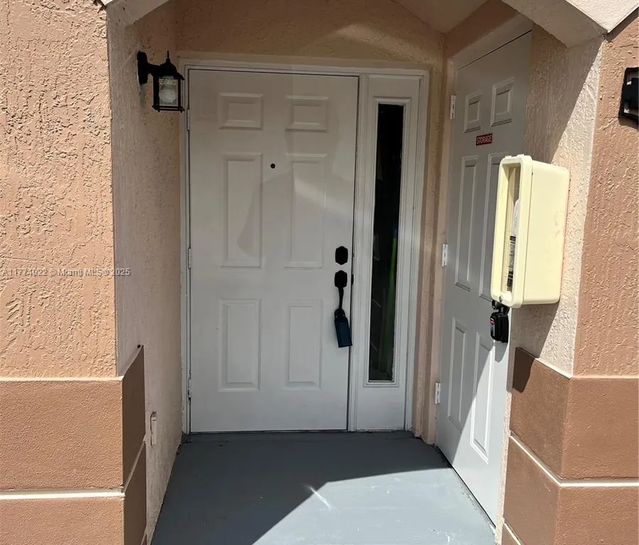 1261 SE 27th St # 104, Homestead FL 33035