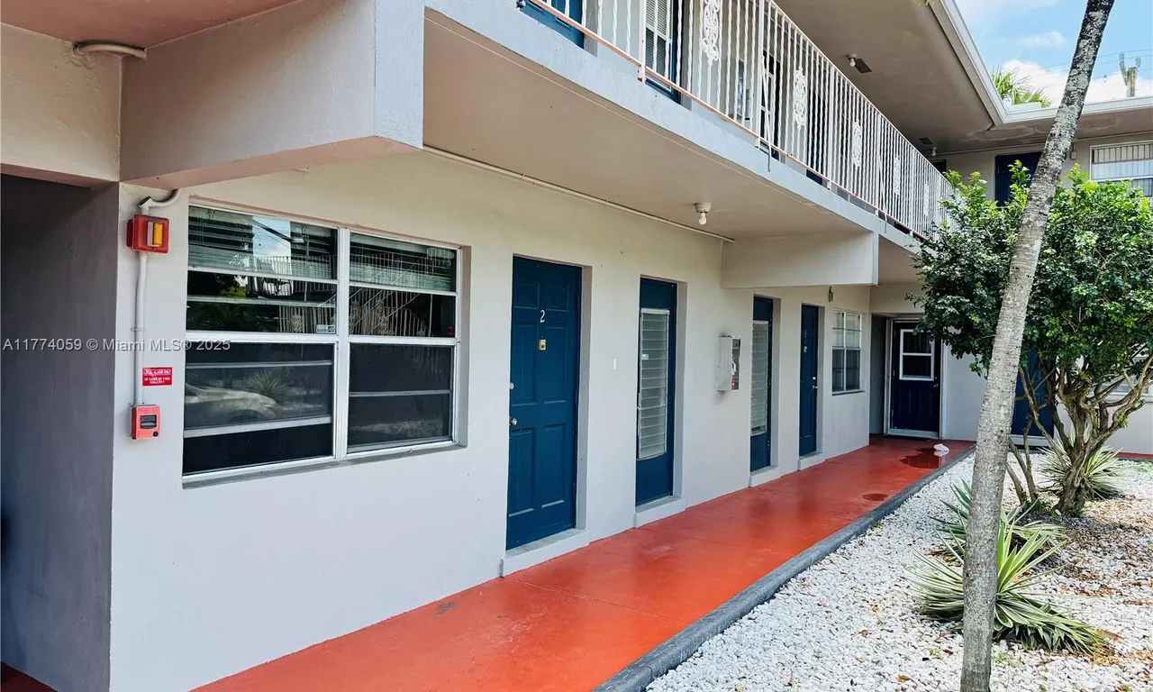 1830 Cleveland St # 2, Hollywood FL 33020