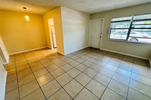 1830 Cleveland St # 2, Hollywood FL 33020