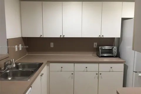6740 NW 114th Ave # 702, Doral FL 33178
