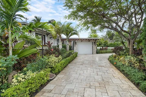 190 NE 128th Ter # 0, North Miami FL 33161