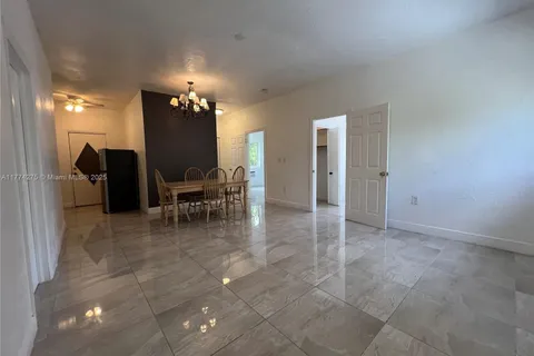 22 NE 51st St # A, Miami FL 33137