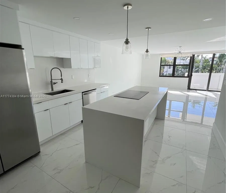 10101 E Bay Harbor Dr # 201, Bay Harbor Islands FL 33154