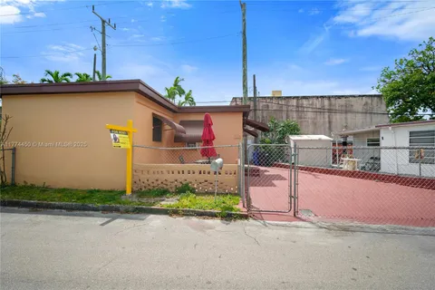 2262 NE 135th Ter, North Miami Beach FL 33181