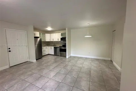 4680 NW 102nd Ave # 20, Doral FL 33178