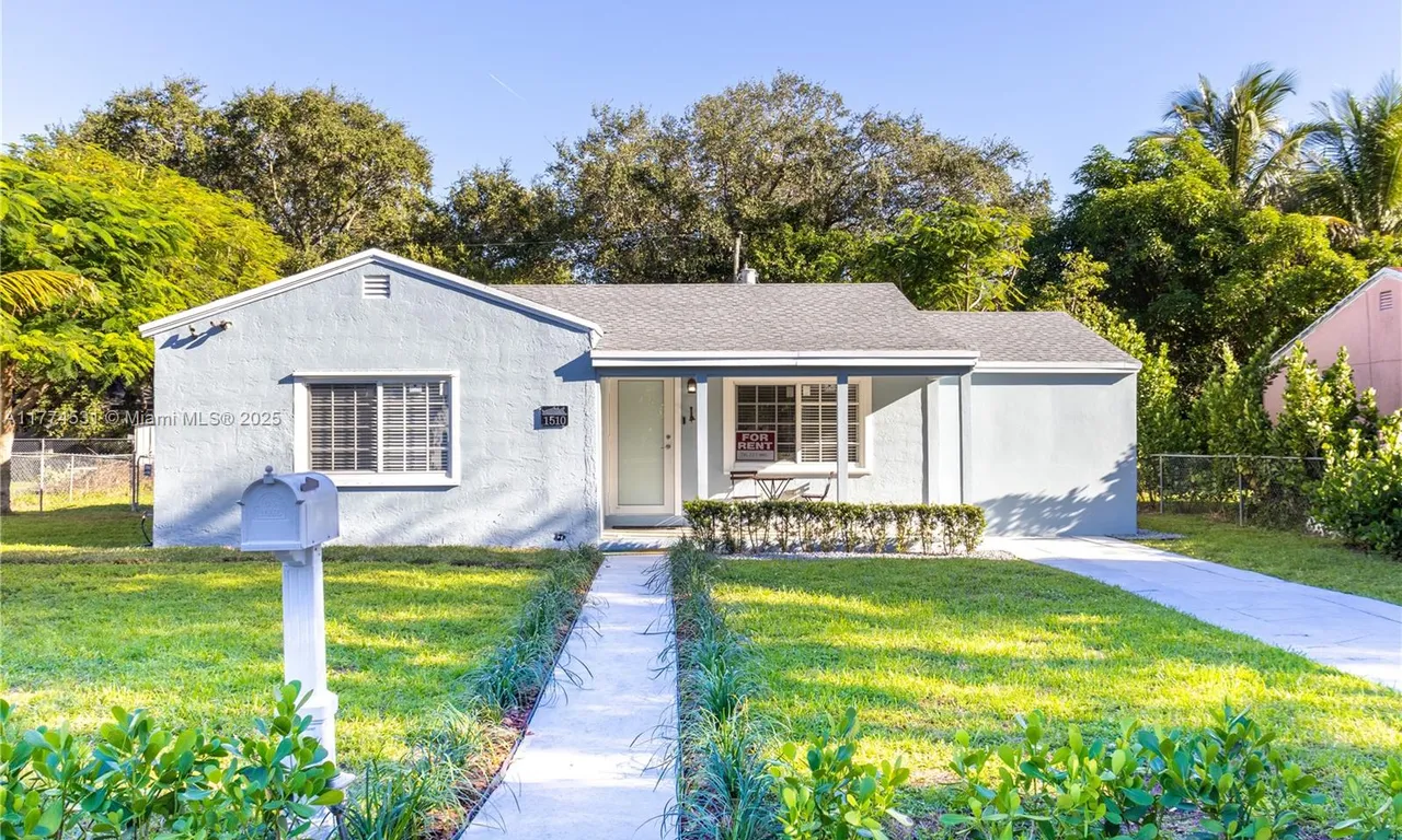 1510 NE 132nd Rd, North Miami FL 33161