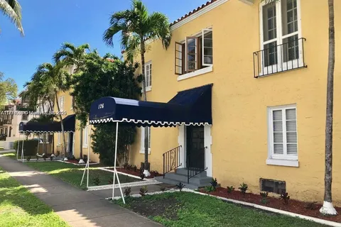 126 Mendoza # 2, Coral Gables FL 33134