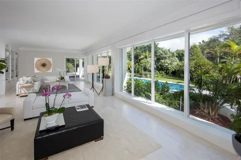 413 Santurce Ave, Coral Gables FL 33143