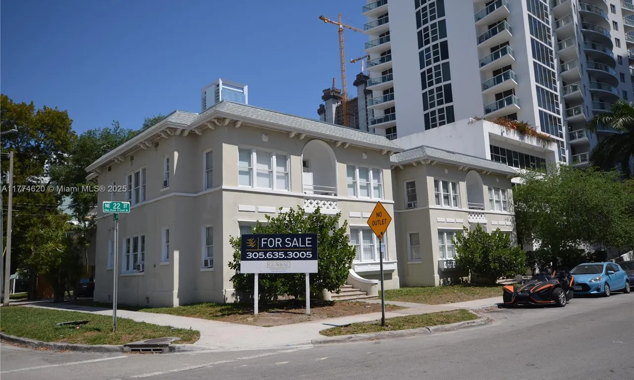 401 NE 22nd St, Miami FL 33137