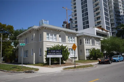 401 NE 22nd St, Miami FL 33137