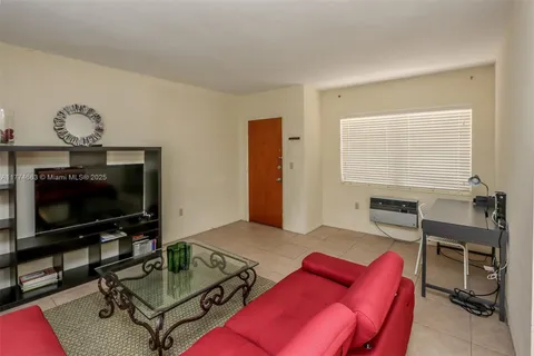 1250 S Alhambra Cir # 16, Coral Gables FL 33146