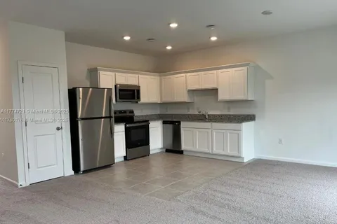 3238 Vesara Dr # 3238, Davenport FL 33837
