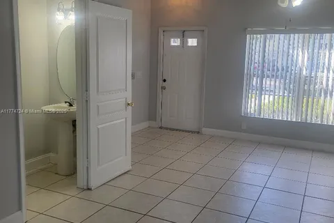 48 Key West Ct # 48, Weston FL 33326