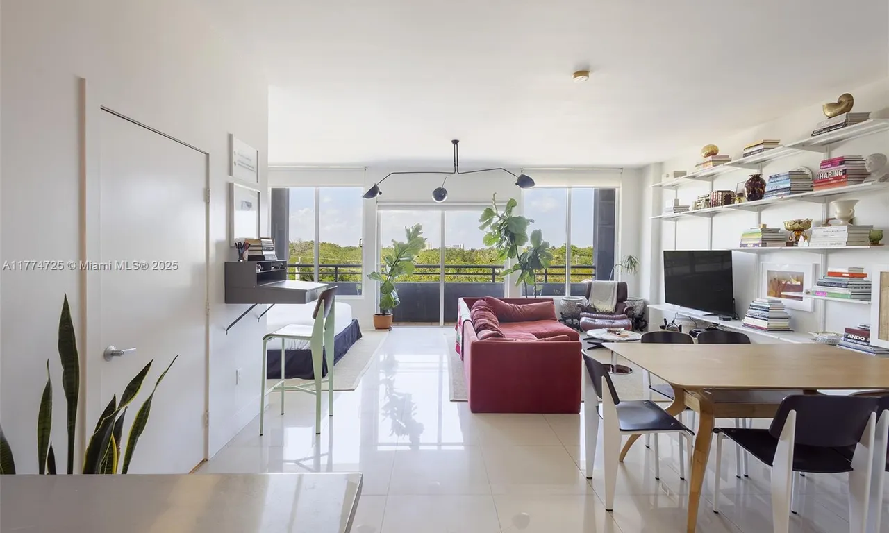 3250 Grand Ave # 504, Miami FL 33133