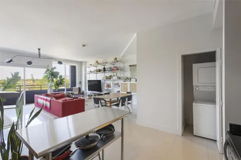3250 Grand Ave # 504, Miami FL 33133