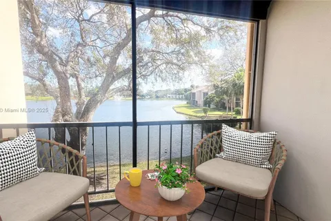 3309 Bridgewood Dr # 3309, Boca Raton FL 33434