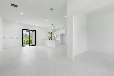 3173 Sunshine Blvd N. # 3173, Lehigh Acres FL 33971