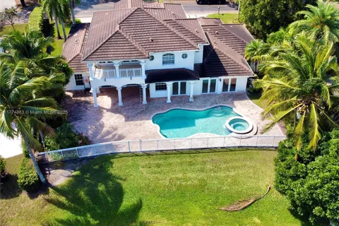 5023 NW 94th Doral Pl # 5023, Doral FL 33178