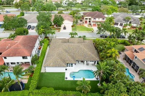 373 SW 159th Ln, Pembroke Pines FL 33027