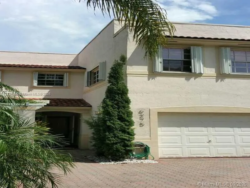 6275 NW 109th Ave, Doral FL 33178
