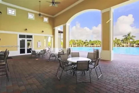 22621 SW 88th Pl # 8, Cutler Bay FL 33190