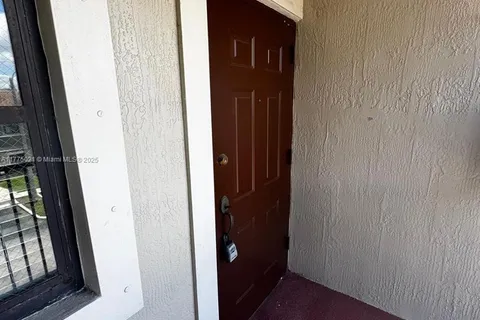 22621 SW 88th Pl # 8, Cutler Bay FL 33190