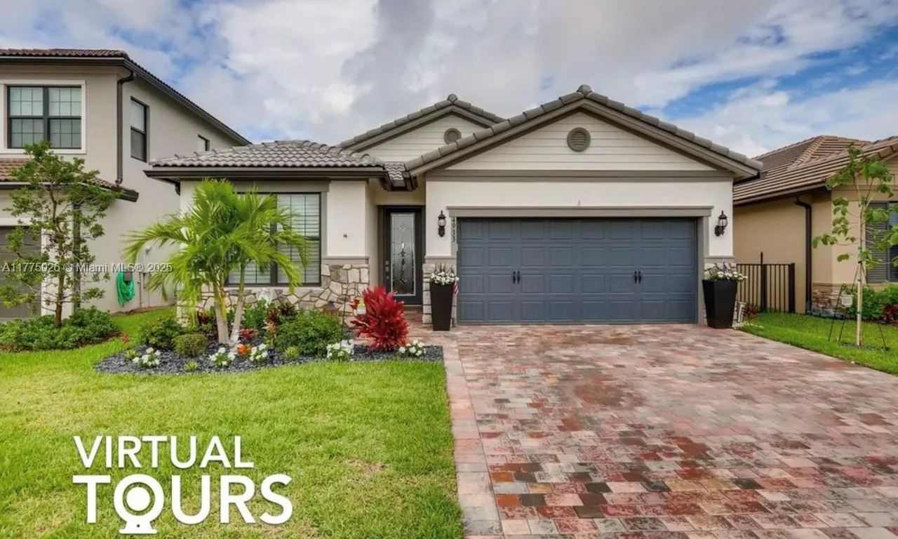 4933 Exmoor St, Lake Worth FL 33467