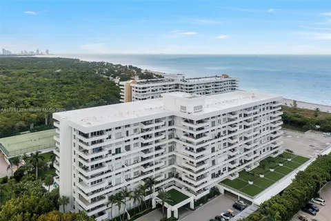 199 Ocean Lane Dr # 813, Key Biscayne FL 33149