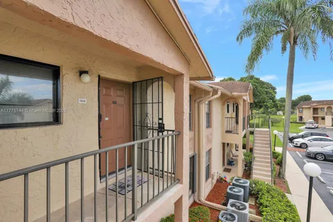 9413 Boca Cove Cir # 1109, Boca Raton FL 33428