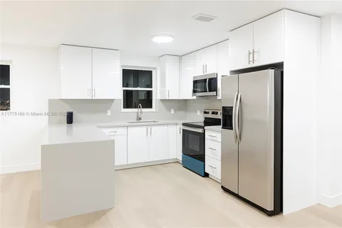 215 W 19th St # 0, Hialeah FL 33010