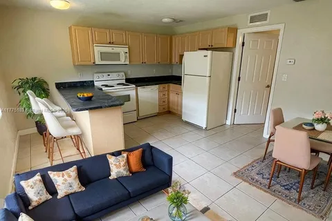 1309 NE 16th Ter # 3, Fort Lauderdale FL 33304