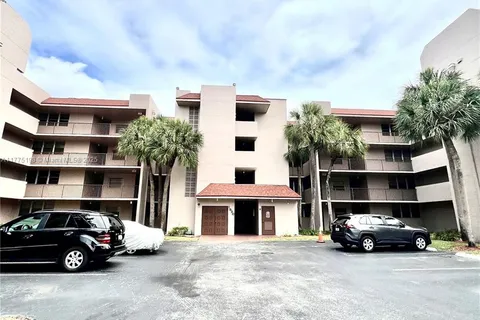 1920 Sabal Palm Dr # 404, Davie FL 33324