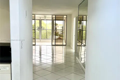 1920 Sabal Palm Dr # 404, Davie FL 33324