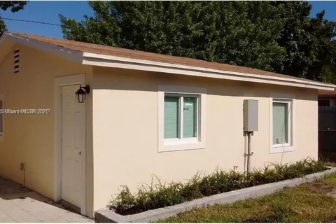 10345 NW 30th Ct, Miami FL 33147