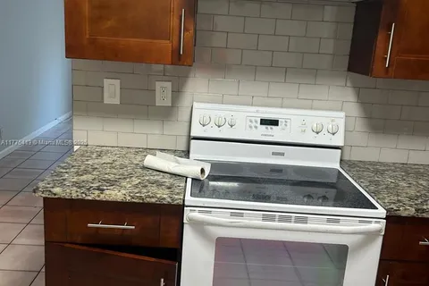 9203 NW 38th Dr # 9, Coral Springs FL 33065