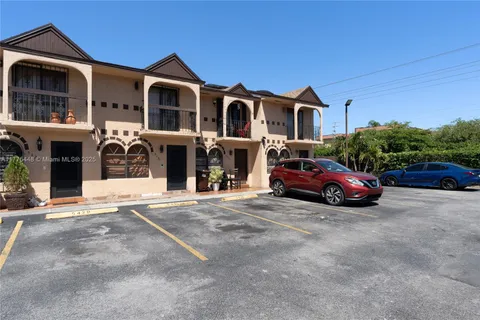 5431 W 22nd Ct # 107, Hialeah FL 33016