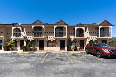 5431 W 22nd Ct # 107, Hialeah FL 33016