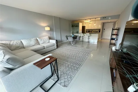 155 Ocean Lane Dr # 407, Key Biscayne FL 33149