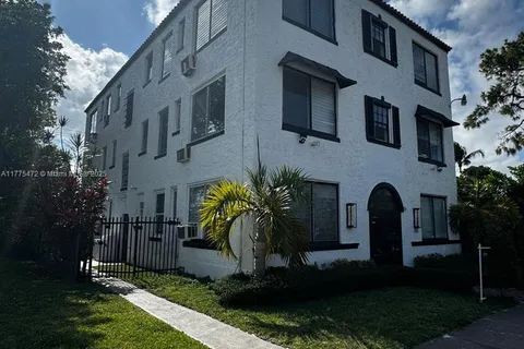 444 Ponce De Leon Blvd # 2, Coral Gables FL 33134
