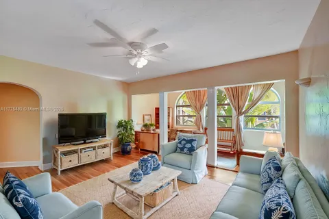 421 Grand Concourse # 1, Miami Shores FL 33138